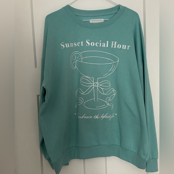 No Boundaries Tops - Teal Graphic Sweatshirt